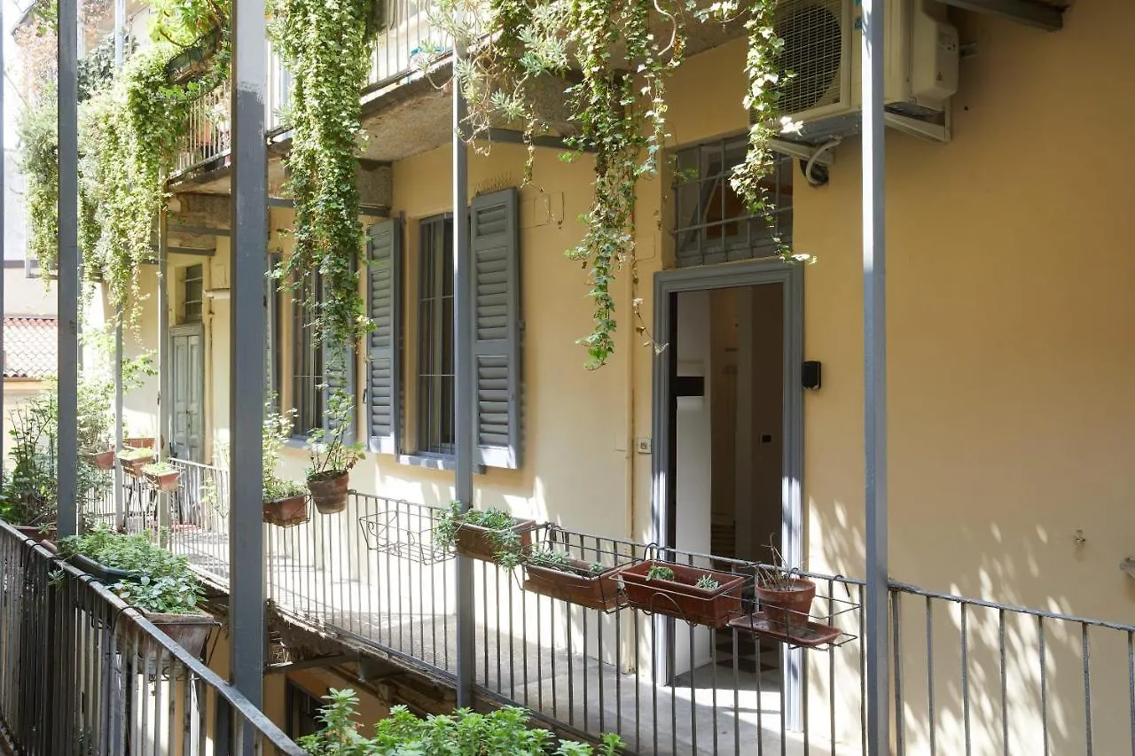 Incantevole Appartamento In Darsena Milán 0*,  Italia